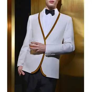 Altın kenarlı yaka ile eşleştirilmiş beyaz Damat Smokin, düğün topları için 2 parçalı dar kesim erkek takımına uygun (ceket + pantolon