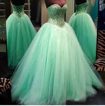 Sevgiliye Quinceanera Elbiseler Nane Yeşil Balo balo kıyafetleri Tül Lace Up Uzun Kristal Boncuklu Masquerade Vestido De Festa